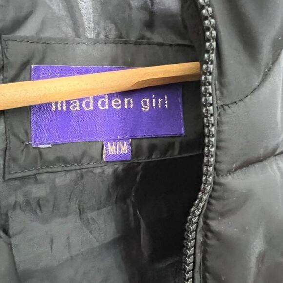 NEW Madden Girl Black Puffer Front Zip Vest, Size M - Picture 5 of 6